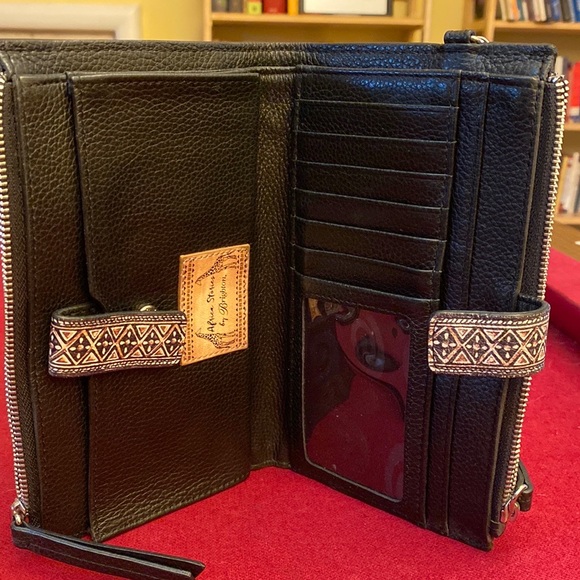 Brighton Collectibles large wallet with wrist strap. - Picture 1 of 2